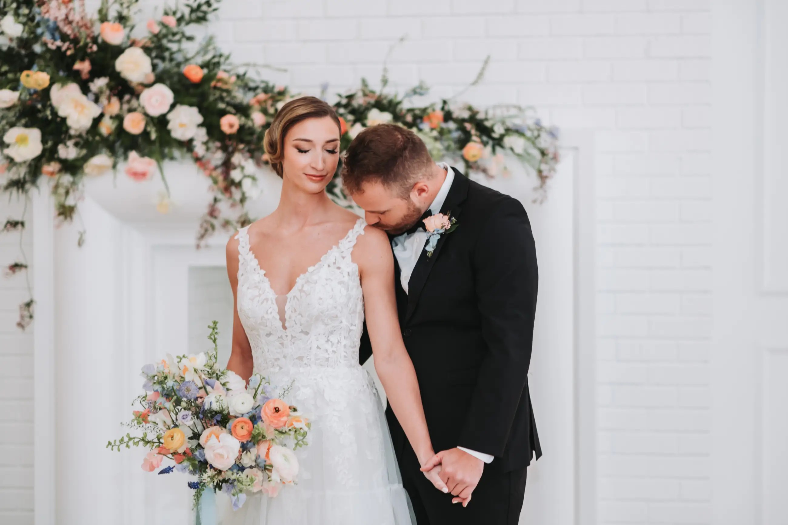6 Wedding Dresses for 6 Dream Venues. Mobile Image
