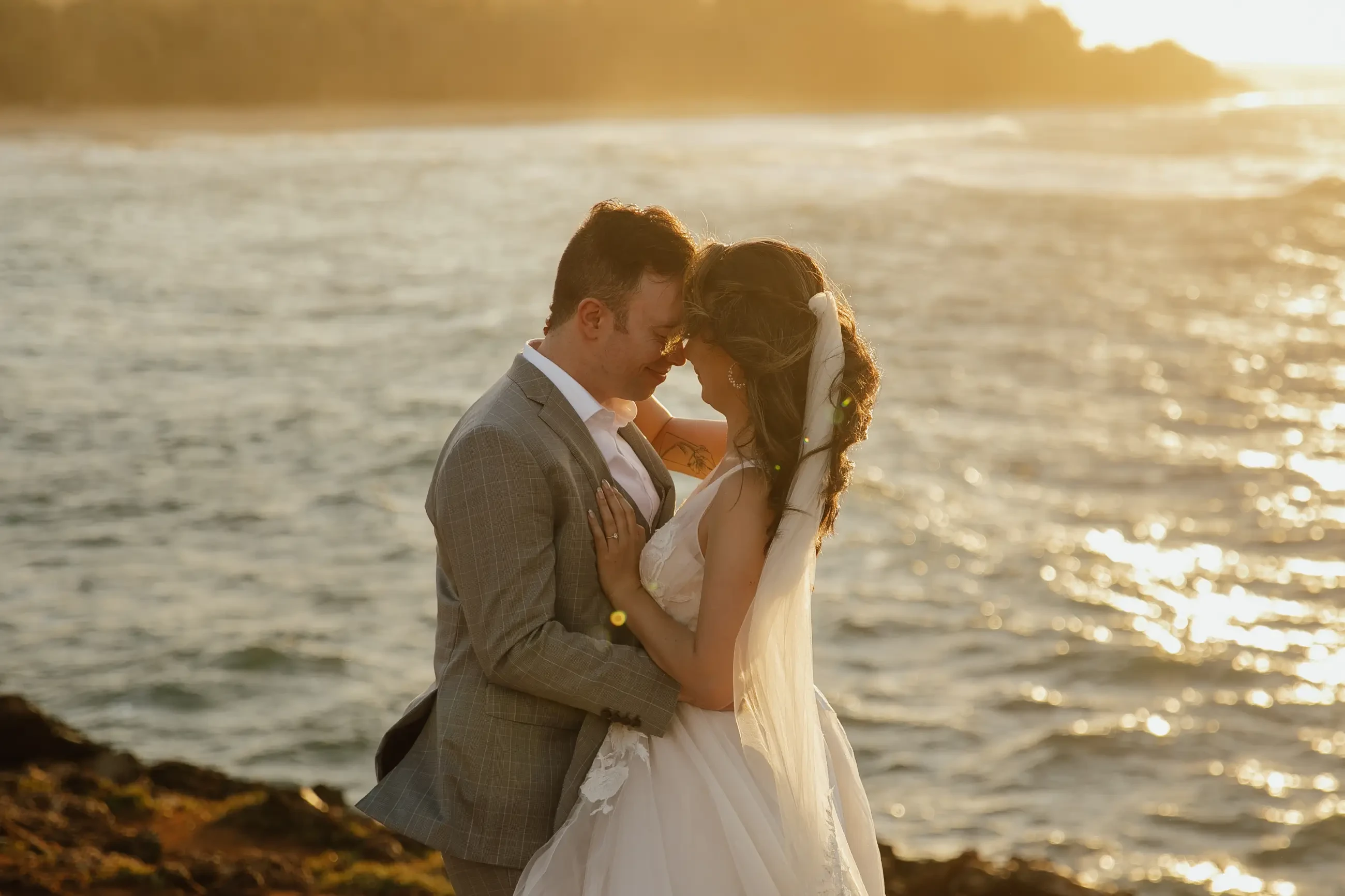 6 Perfect Wedding Dresses for a Beach Wedding. Mobile Image