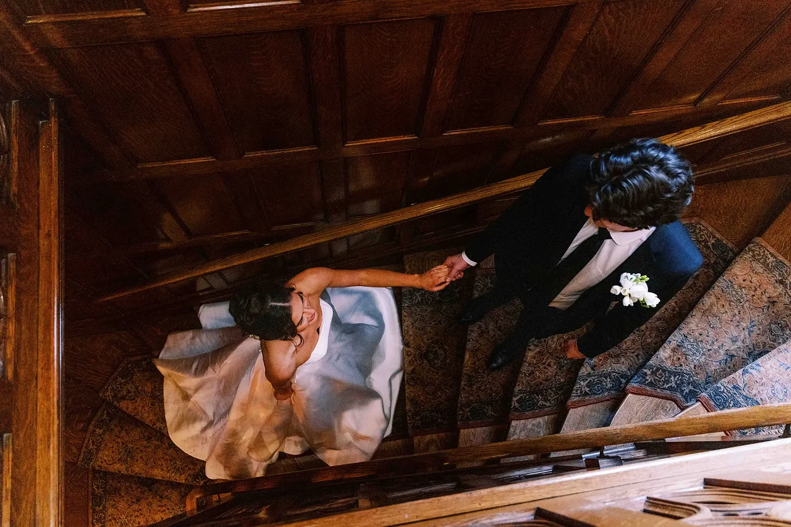 How Lighting Affects Your Wedding Dress in Photos Image