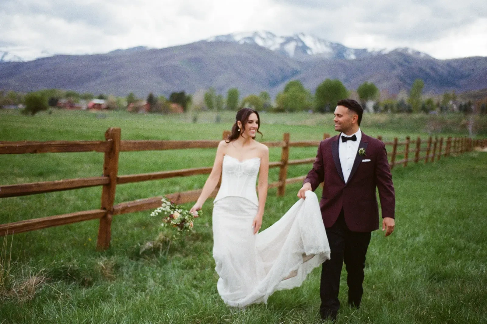 Off-the-Rack Wedding Dresses in Utah. Mobile Image