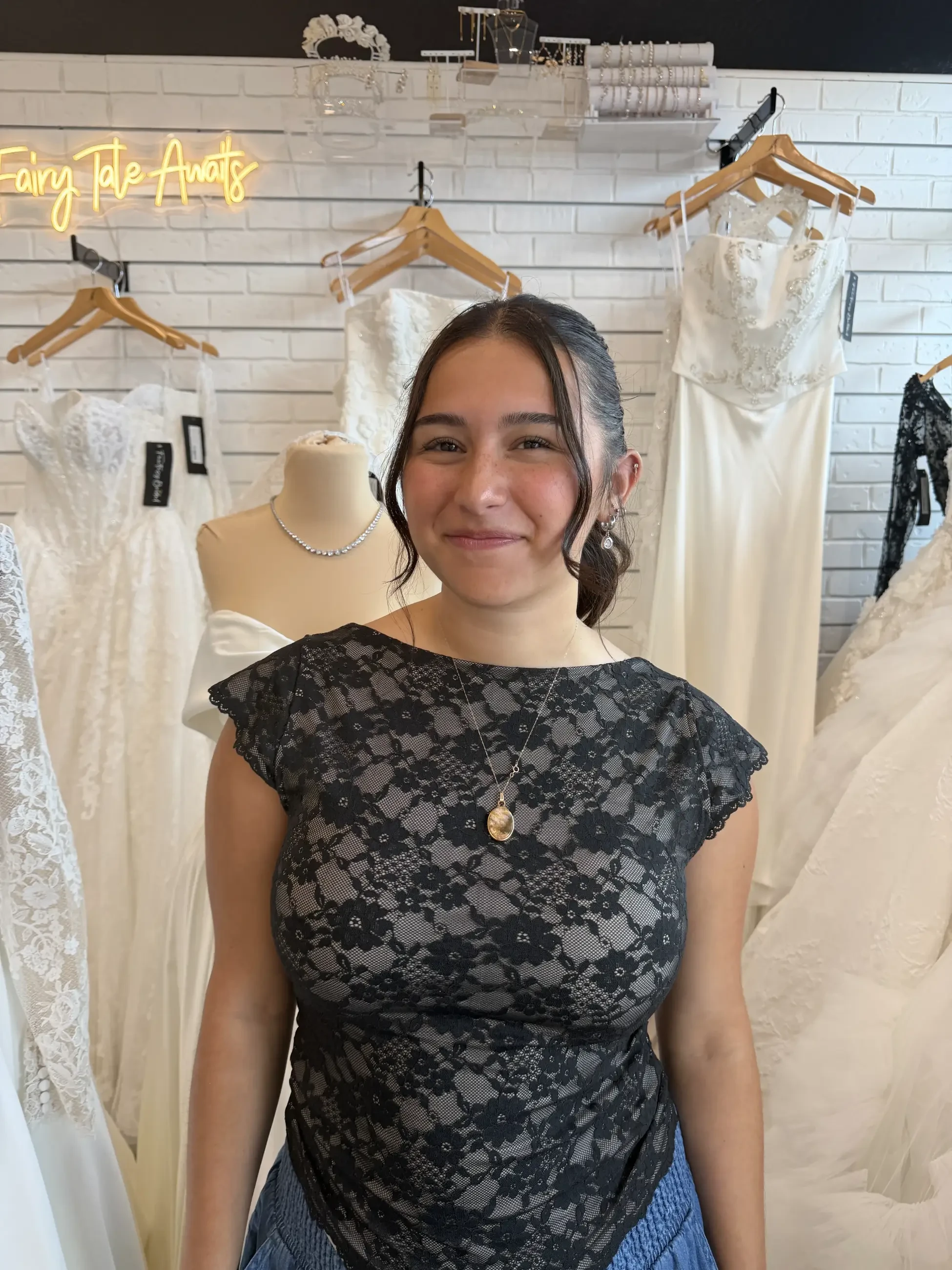 Izzy bridal stylist