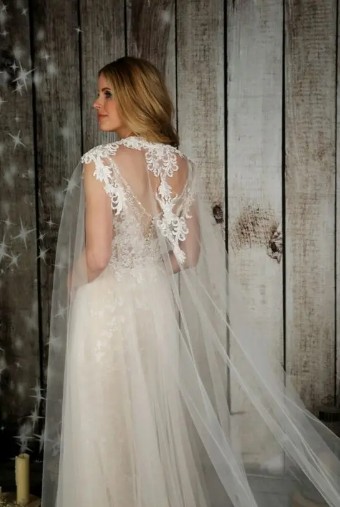 Richard Designs 134654 Cape #3 default Ivory thumbnail