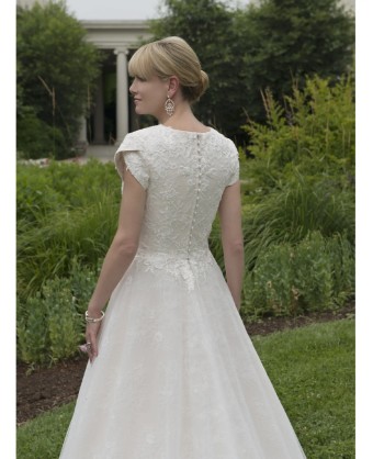 Dream Collection 134404 #2 Gold/Ivory thumbnail