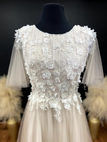 Dream Collection 128338 #1 Ivory / Soft Blush thumbnail
