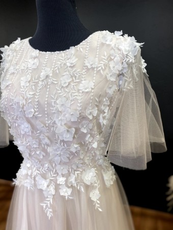 Dream Collection 128338 #2 Ivory / Soft Blush thumbnail