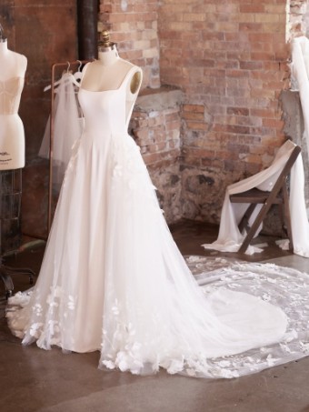 Maggie Sottero 137173 #7 Ivory (Natural Illusion) thumbnail