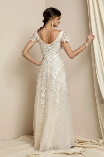 Dream Collection 138557 #4 Creme thumbnail