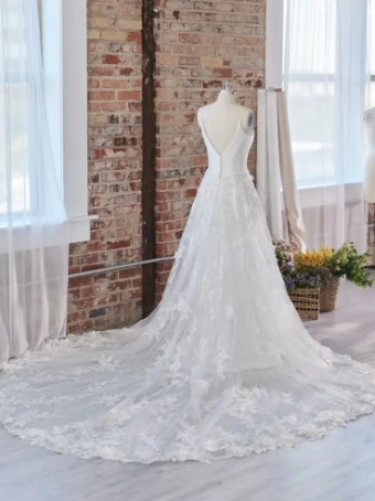 Maggie Sottero 138137 #9 Ivory thumbnail