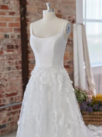 Maggie Sottero 138137 #6 Ivory thumbnail