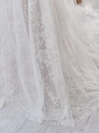 Maggie Sottero 138143 #8 Ivory / Soft Blush thumbnail