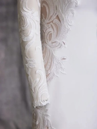 Sottero and Midgley 140003 #12 Ivory (Natural Illusion) thumbnail