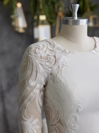 Sottero and Midgley 140003 #15 Ivory (Natural Illusion) thumbnail