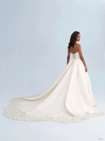 Disney Fairy Tale Weddings Collection 140153 #5 Ivory thumbnail