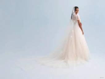 Disney Fairy Tale Weddings Collection 140167 #1 Ivory thumbnail