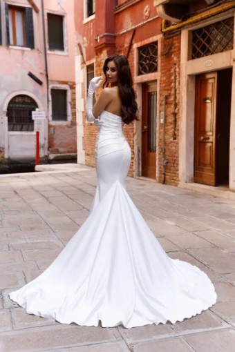 Oksana Mukha 140506 #2 Ivory thumbnail
