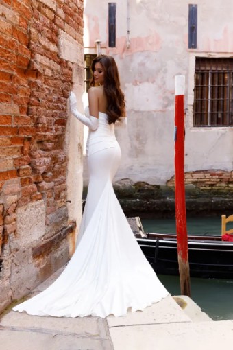 Oksana Mukha 140506 #3 Ivory thumbnail