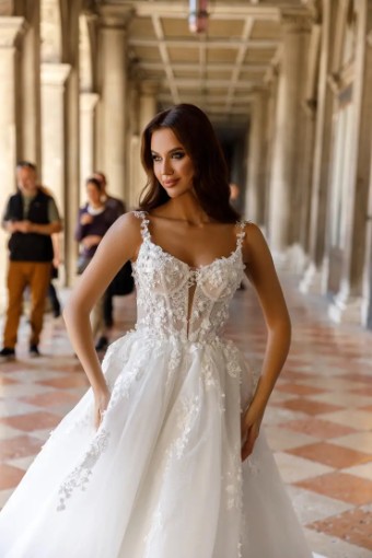Oksana Mukha 140507 #1 default Ivory thumbnail