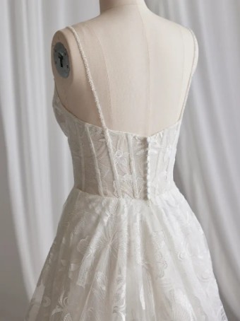 Maggie Sottero 141029 #7 Ivory over Pearl (Ivory Illusion) thumbnail