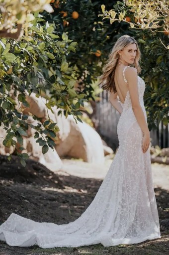 Allure 141212 #2 Ivory/Champagne/Nude thumbnail