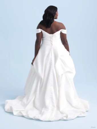 Disney Fairy Tale Weddings Collection 142185 #5 Ivory thumbnail