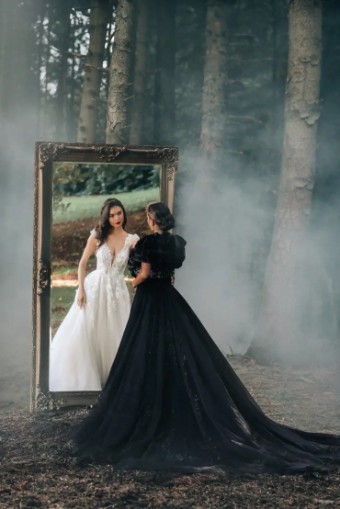 Disney Fairy Tale Weddings Collection 142179 #5 Black/Gold thumbnail