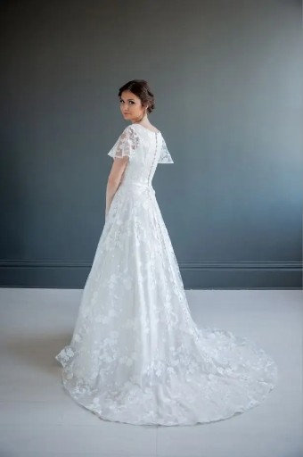 Modest Bridal Collection 136263 #1 Ivory ivory/oyster thumbnail