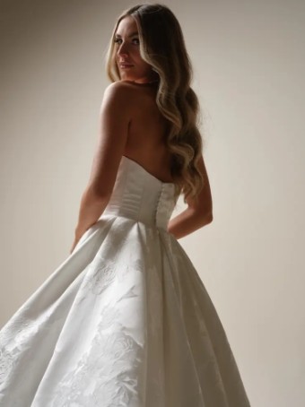 Maggie Sottero 144813 #4 Diamond White thumbnail