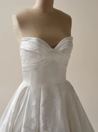 Maggie Sottero 144813 #6 Diamond White thumbnail