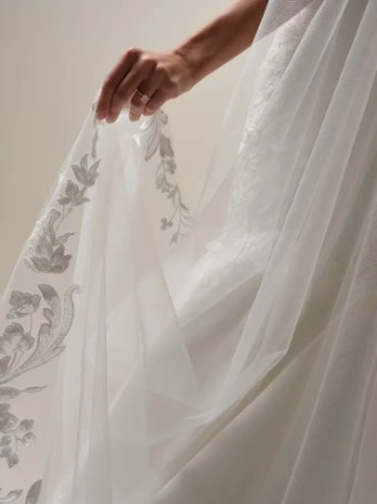 Maggie Sottero 144953 #5 Ivory thumbnail