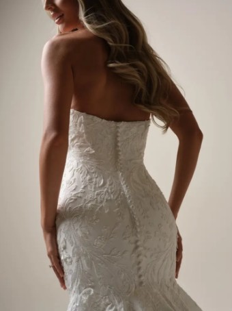 Maggie Sottero 144953 #6 Ivory thumbnail