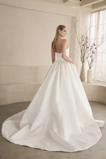 Casablanca Bridal 145405 #1 Diamond White thumbnail