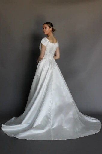 Casablanca Bridal 144302 #1 Ivory thumbnail