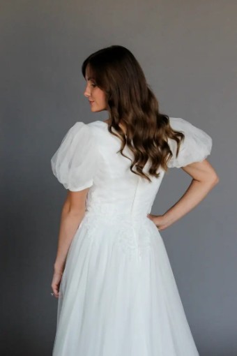 Casablanca Bridal 145402 #10 Ivory thumbnail