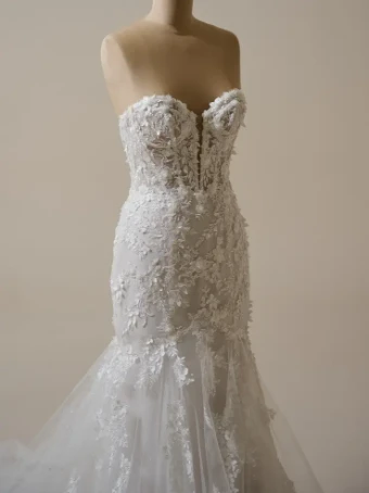 Maggie Sottero 144996 #9 Ivory over Pearl (Ivory Illusion) thumbnail