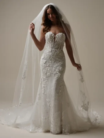 Sottero and Midgley 146805 #7 Ivory (Natural Illusion) thumbnail