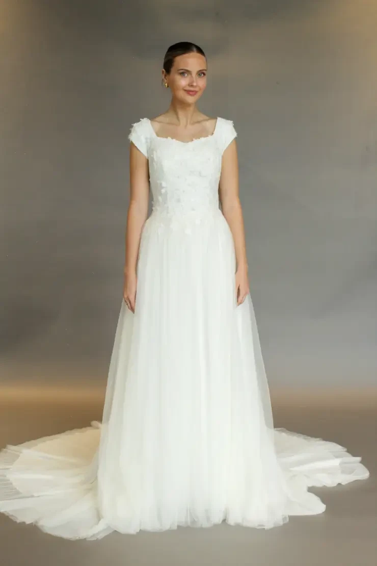 Casablanca Bridal 145428 Default Image