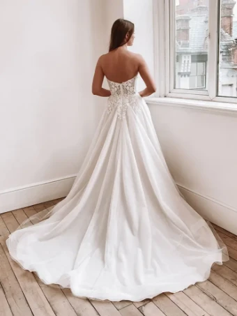 Dream Collection 145108 #4 Champagne/Ivory/Nude thumbnail