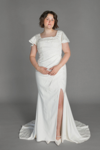 Casablanca Bridal 145427 #0 default Ivory/Diamond White thumbnail