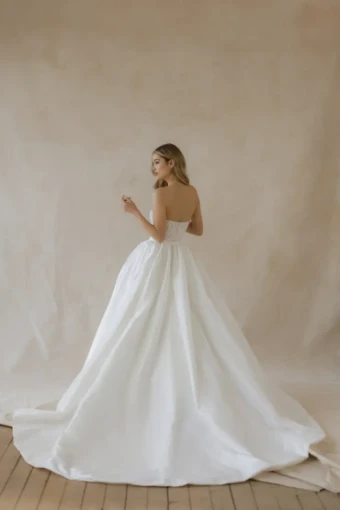 Abella 146247- Skirt #6 Ivory thumbnail