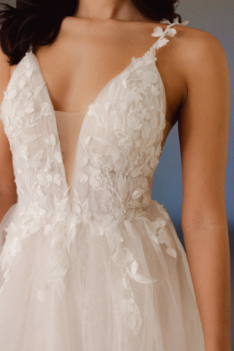 Dream Collection 146139 #15 Nude/Ivory thumbnail