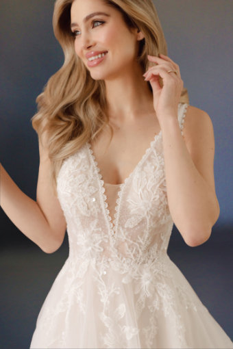 Dream Collection 146146 #4 Ivory/Nude thumbnail