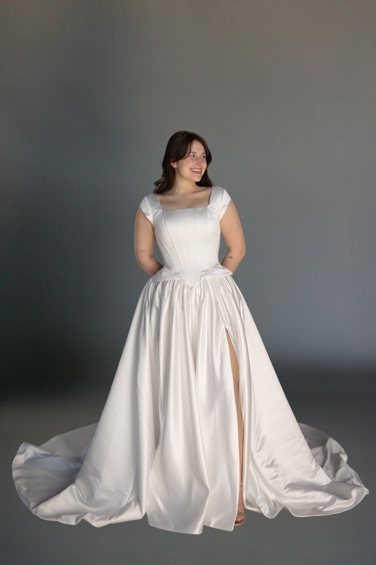 Casablanca Bridal 146696 Default Image