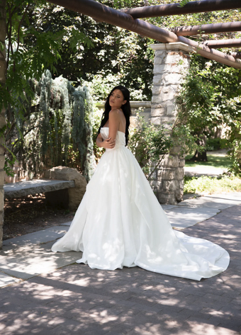 Heirloom Bridal 145614 #0 default Ivory thumbnail