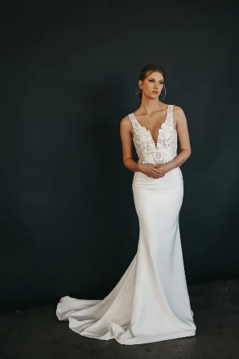 Heirloom Bridal 147637 #0 default Ivory thumbnail