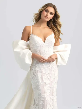 Disney Fairy Tale Weddings Collection 142196- Cape #3 Ivory thumbnail