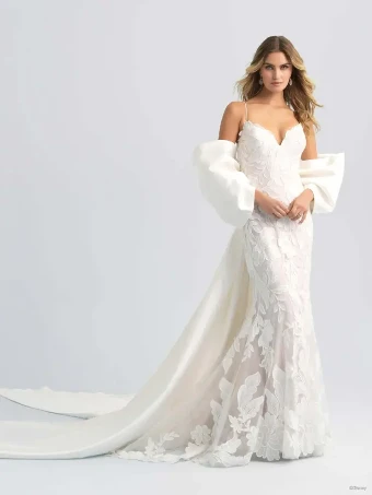 Disney Fairy Tale Weddings Collection 142196- Cape #2 Ivory thumbnail