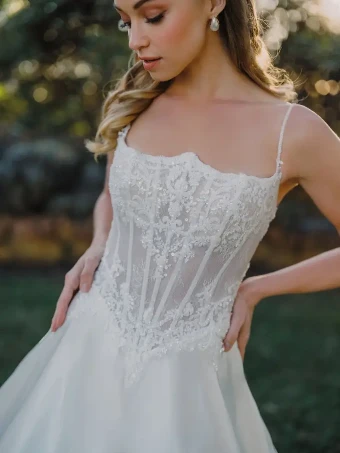 Allure 147115 #5 Ivory/Nude thumbnail