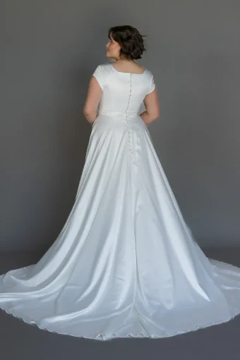 Monica Loretti 146498 #11 Ivory thumbnail