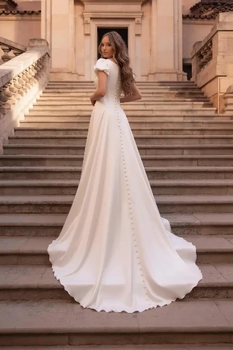 Monica Loretti 147704 #16 Ivory thumbnail