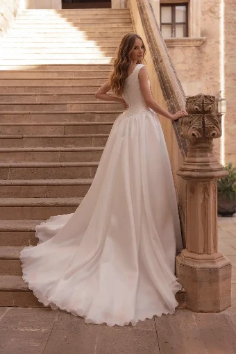 Monica Loretti 147709 #1 Ivory thumbnail